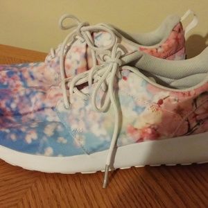 New Cherry Blossom Nike Roshe